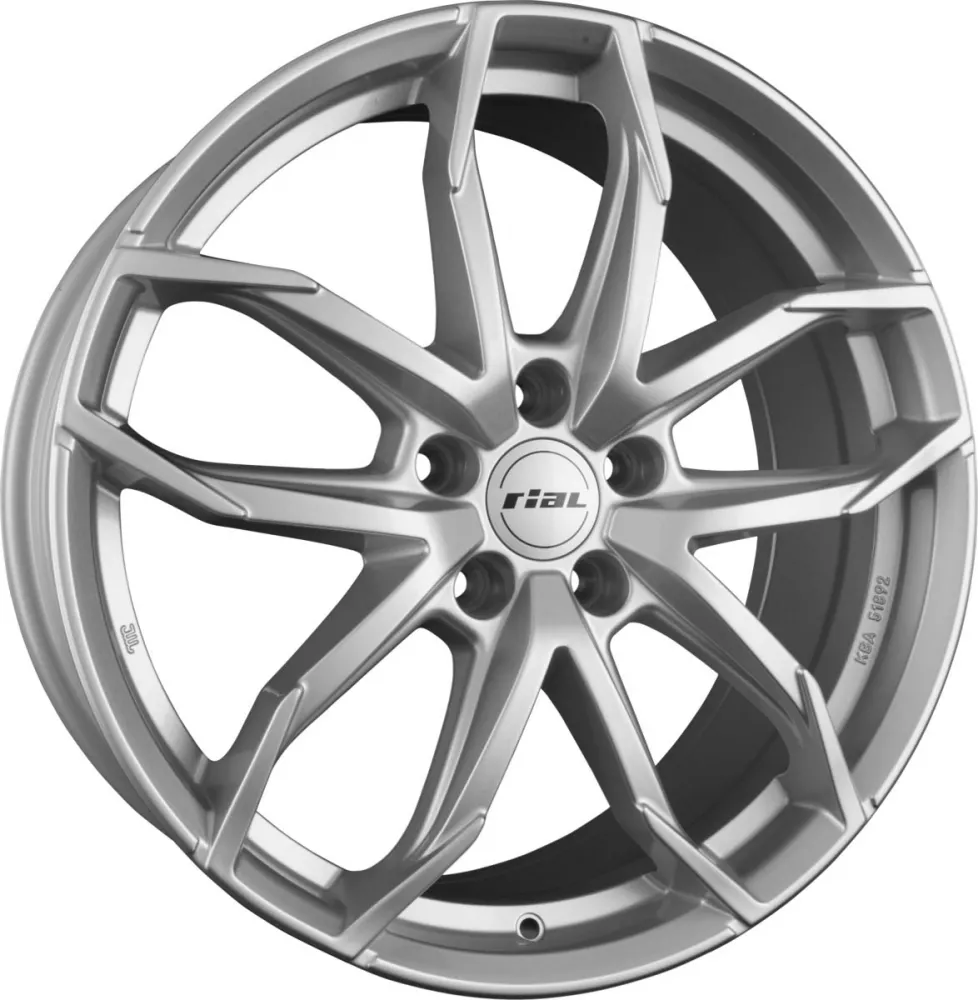 RIAL LUCCA 7.50x17 5x110.0 ET 29 - felgi aluminiowe (kolor Srebrny)