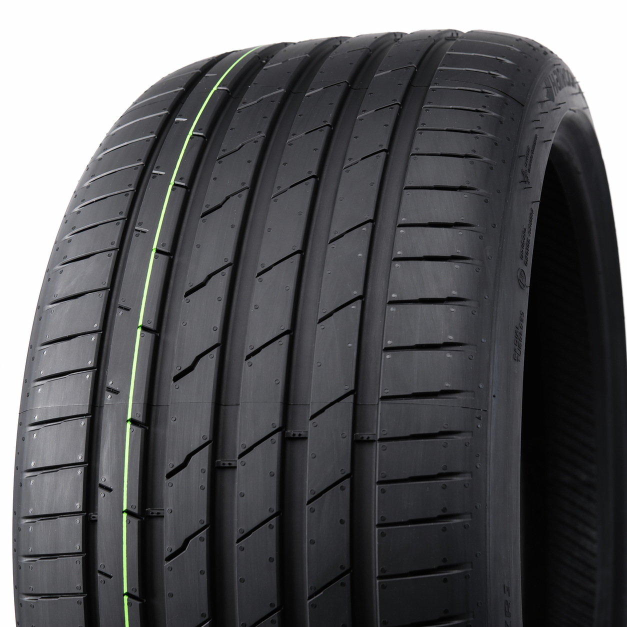 Hankook Ventus iON S IK01 235/40 R20 96V