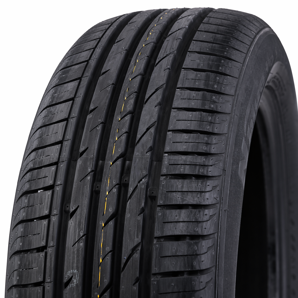 Nexen N'Priz AH8 215/50 R18 92H