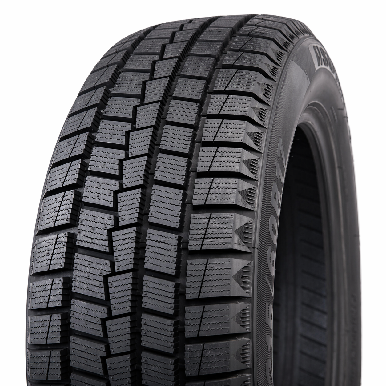 Sunny NW312 215/70 R16 100Q