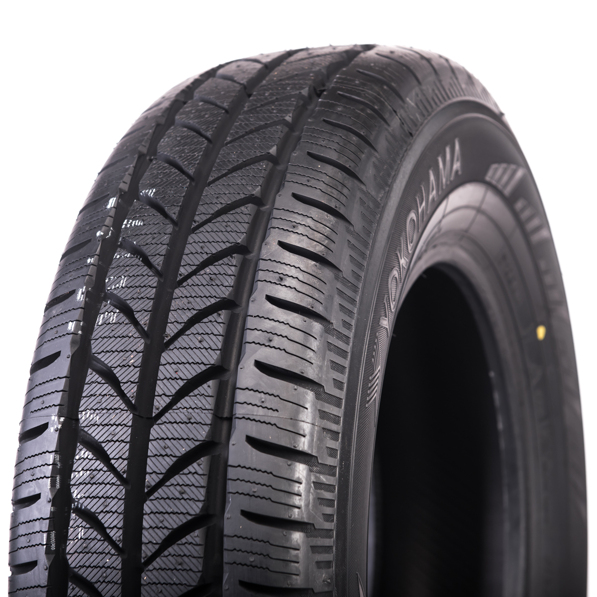 Yokohama WY01 195/70 R15 104/102R