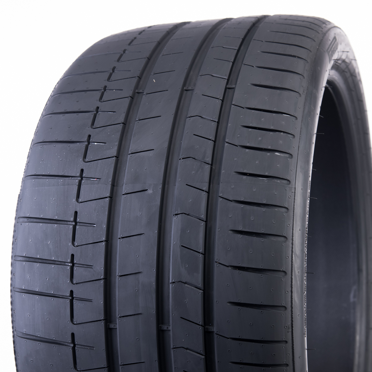 Pirelli P Zero R 245/35 R20 95Y