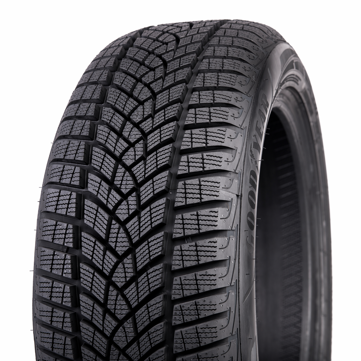 Goodyear UltraGrip Performance+ 255/65 R18 115H