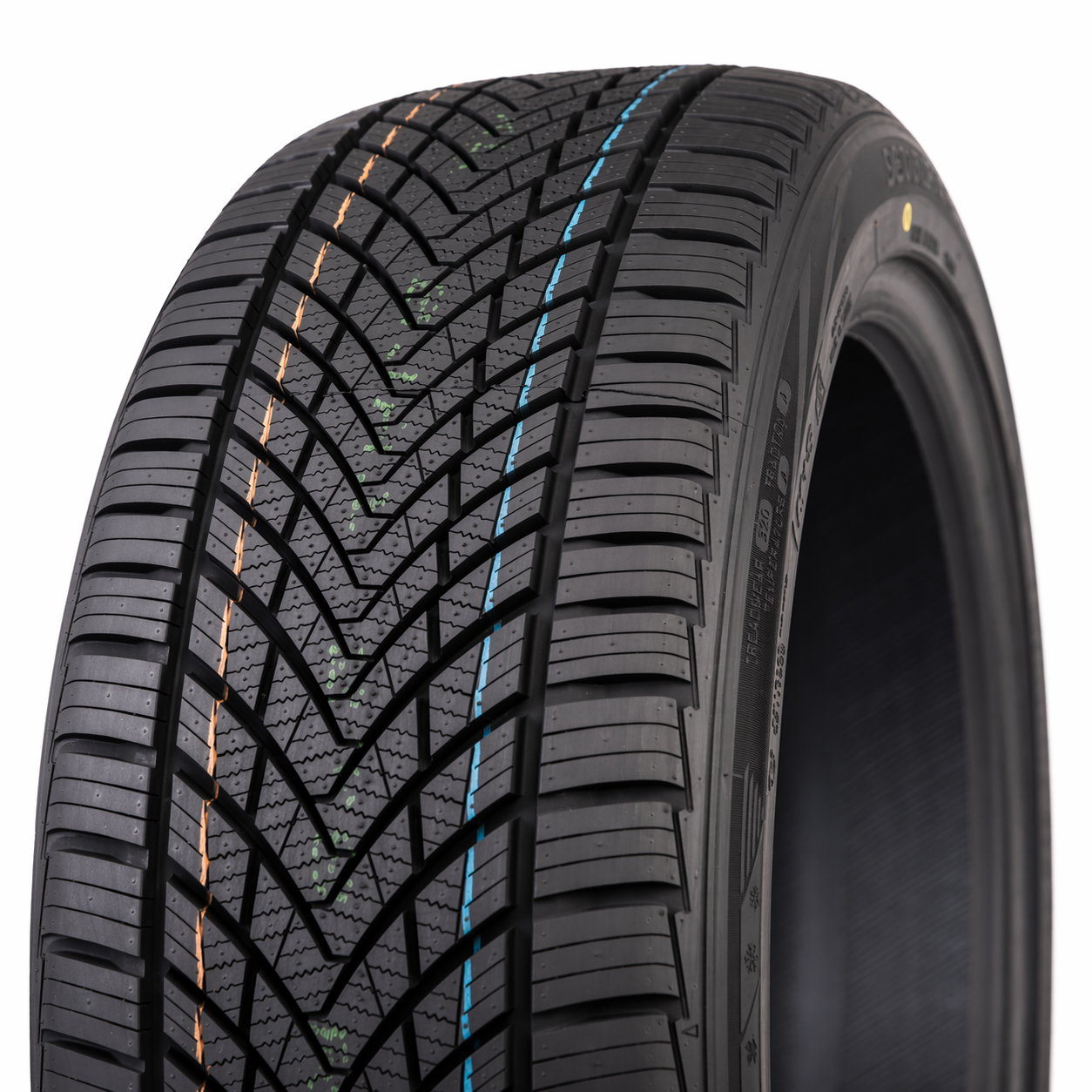 Rotalla Setula 4 Season RA03 215/45 R18 93V