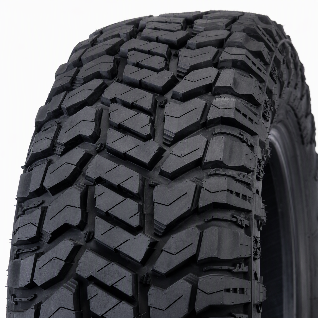 Radar RENEGADE R/T 275/65 R18 119/116Q