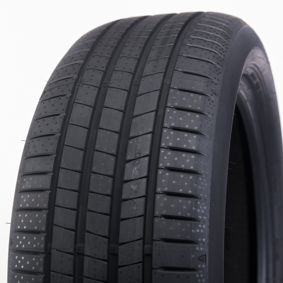 Falken e.ZIEX 235/55 R19 105V