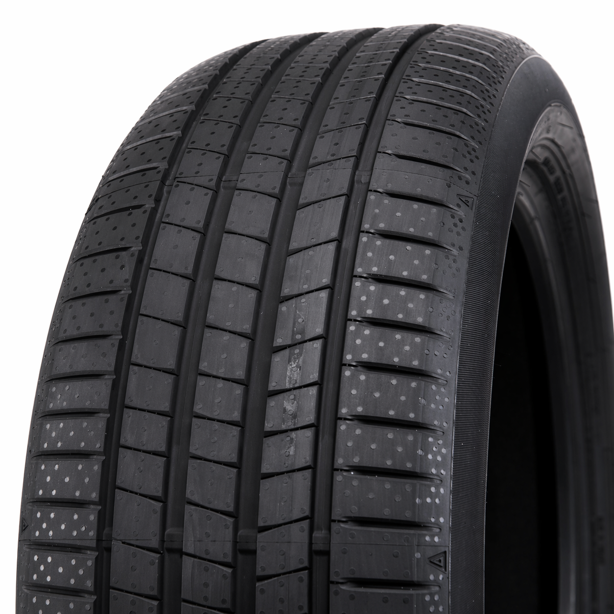 Falken e.ZIEX 235/65 R18 110H