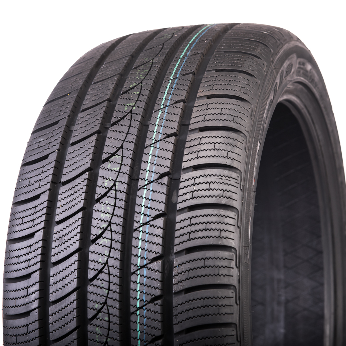 Rotalla Ice Plus S220 235/70 R16 106H