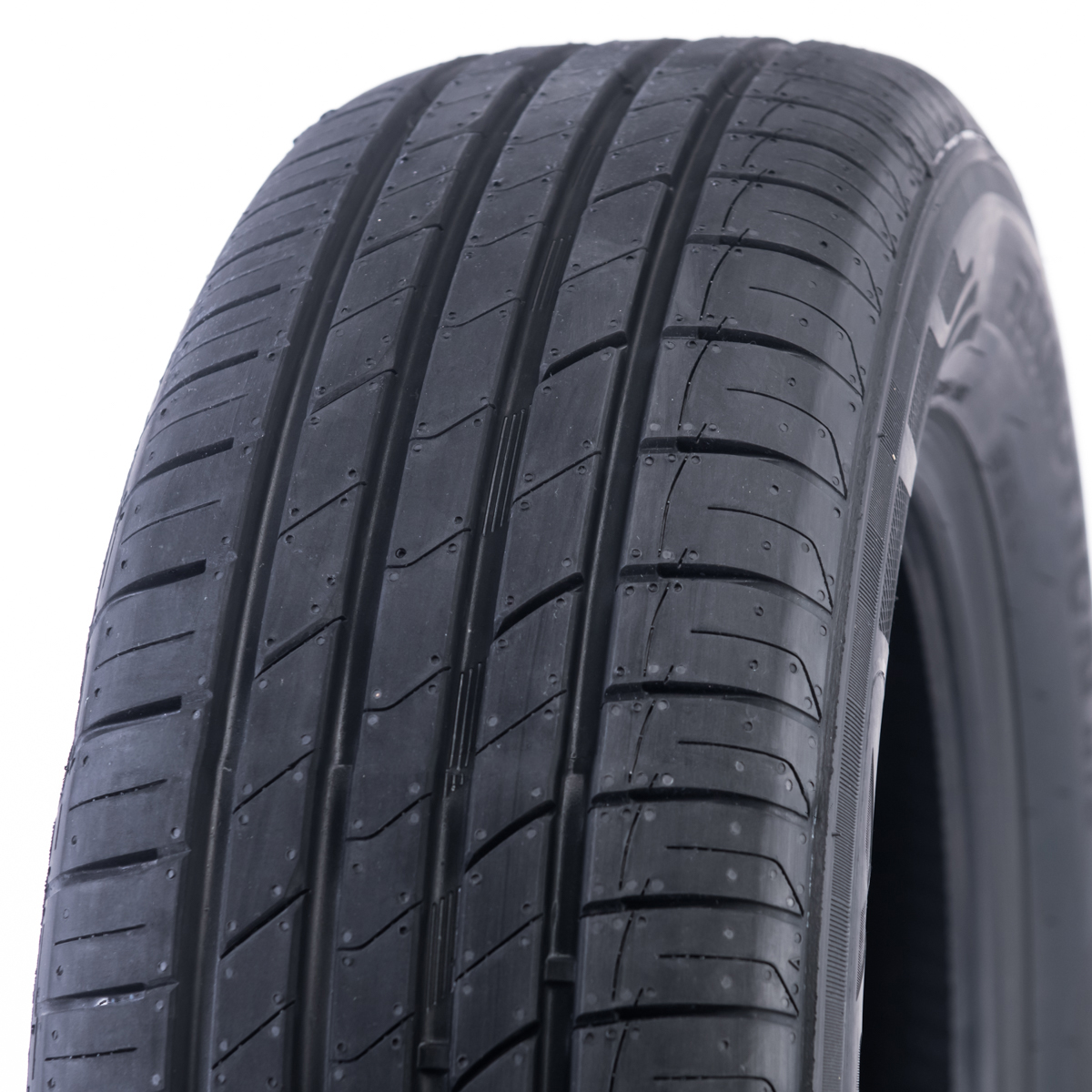Roadx RXMOTION H12 215/55 R18 99V