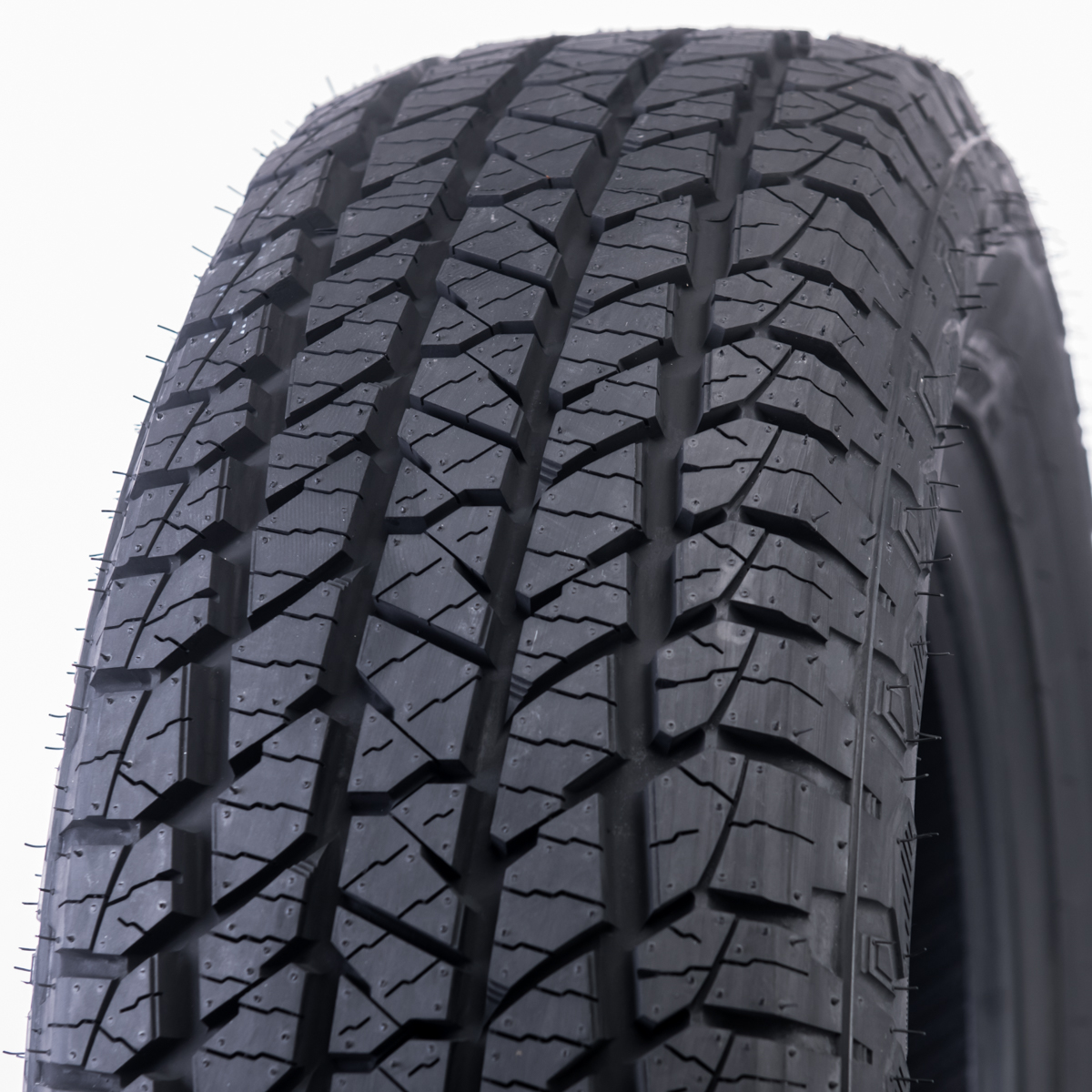 Roadx RXQUEST AT21 235/85 R16 120/116S