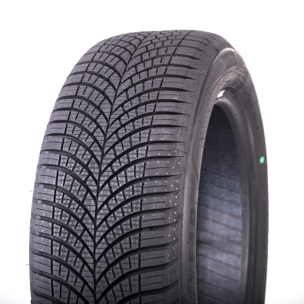 Goodyear Vector 4Seasons Gen-3 215/60 R17 100H