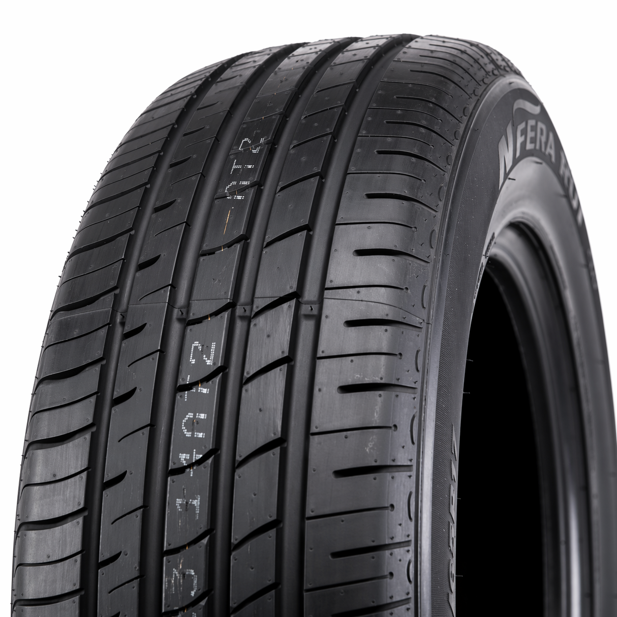 Nexen N'Fera RU1 235/55 R19 105V