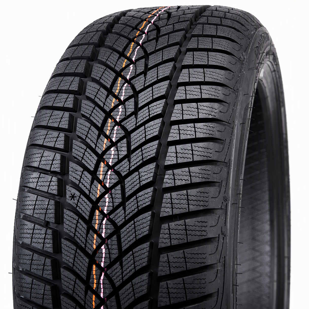 Goodyear UltraGrip Performance+ 245/45 R17 99V