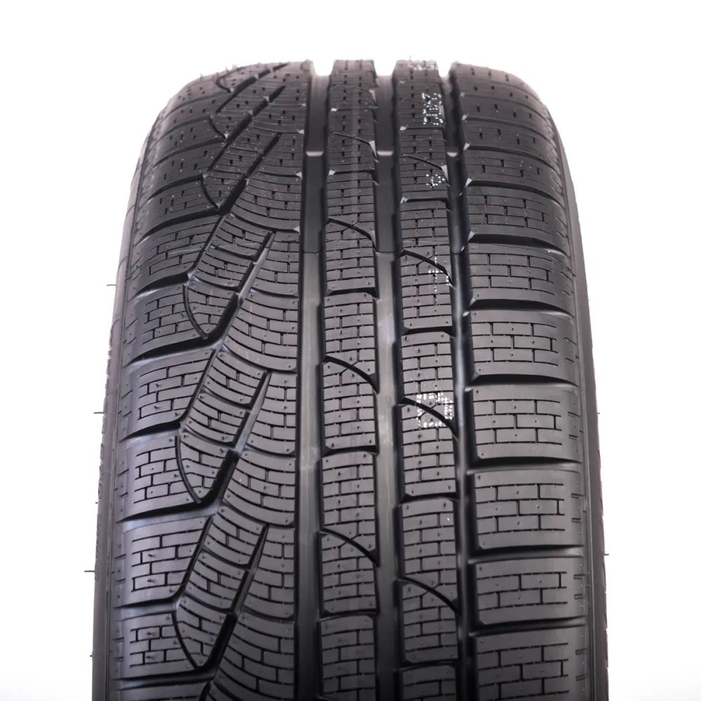 Pirelli Winter Sottozero Serie II 295/30 R20 101W - zdjęcie dodatkowe nr 1