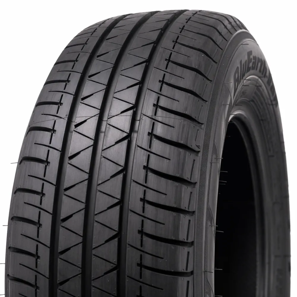 Yokohama BluEarth-Van RY55 215/65 R16 109/107T - zdjęcie główne