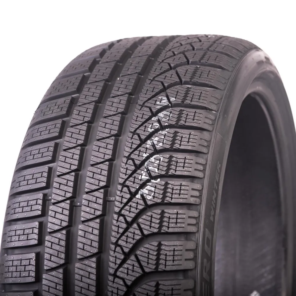 Pirelli P Zero Winter 245/45 R19 102V - zdjęcie główne