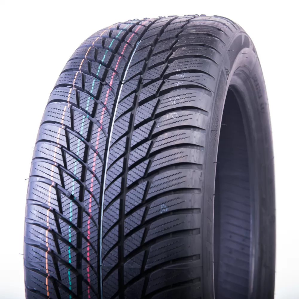 Bridgestone Blizzak LM001 225/55 R17 97H - zdjęcie główne