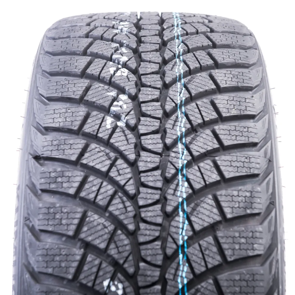 Kumho Wintercraft WP71 215/45 R17 91V - zdjęcie dodatkowe nr 1