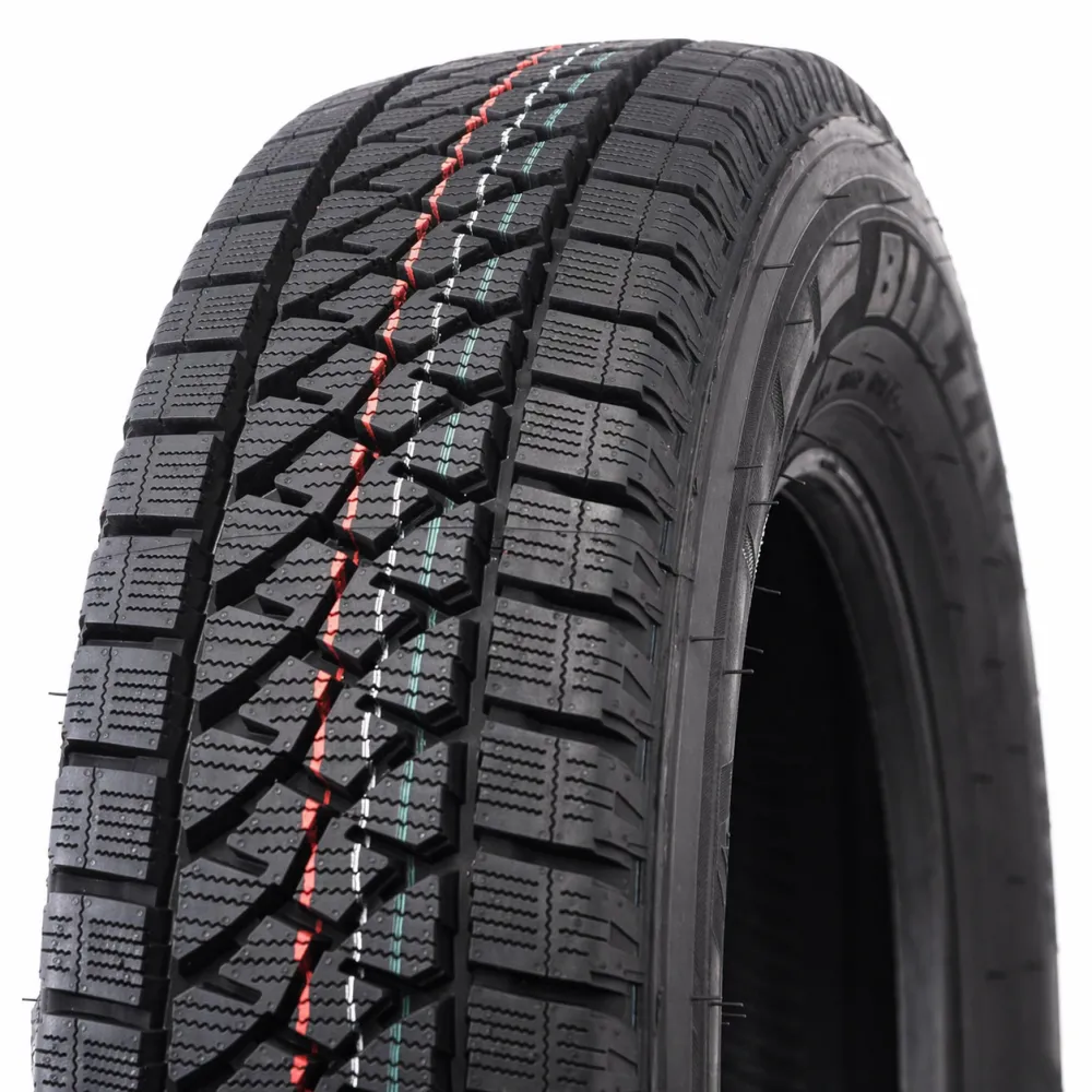 Bridgestone Blizzak W810 205/70 R15 106R - zdjęcie główne