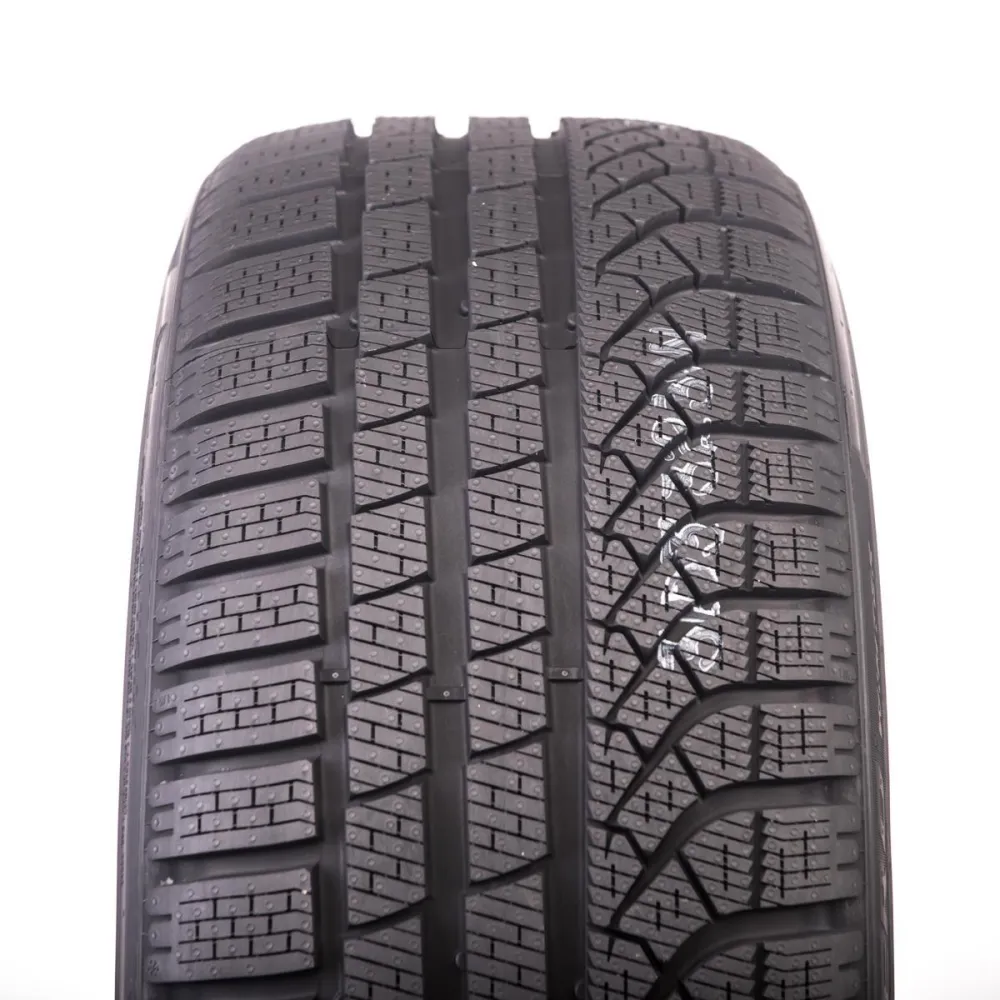 Pirelli P Zero Winter 235/60 R20 108H - zdjęcie dodatkowe nr 1