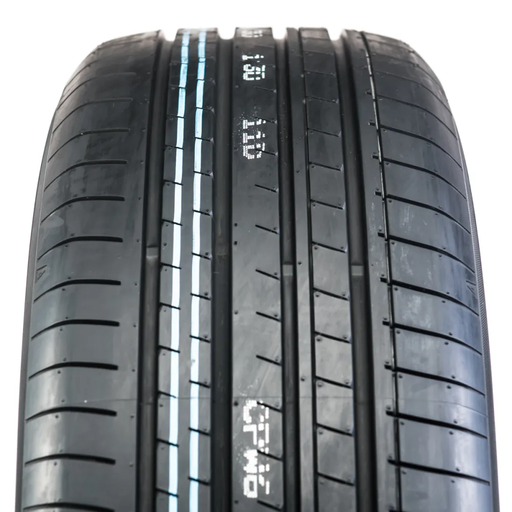 Yokohama ADVAN V61 235/60 R18 103H - zdjęcie dodatkowe nr 1