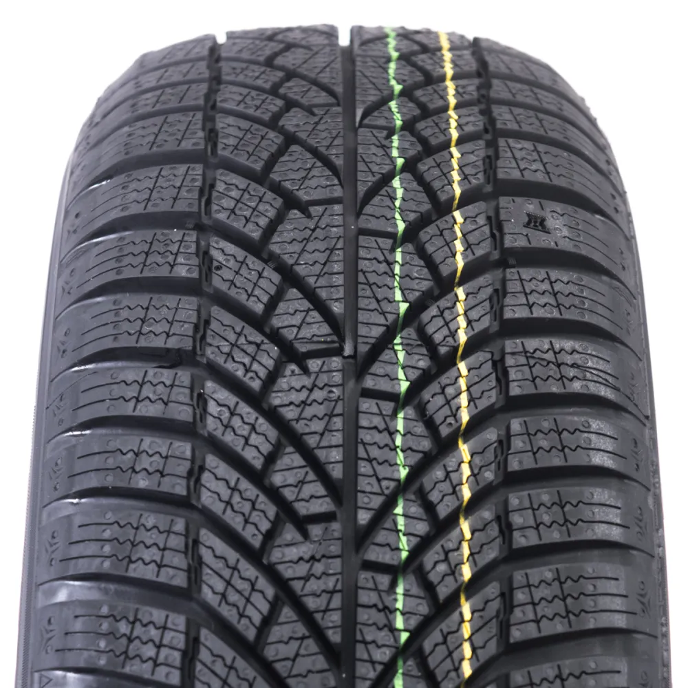 Kumho Wintercraft WP52+ 235/50 R19 103V - zdjęcie dodatkowe nr 1