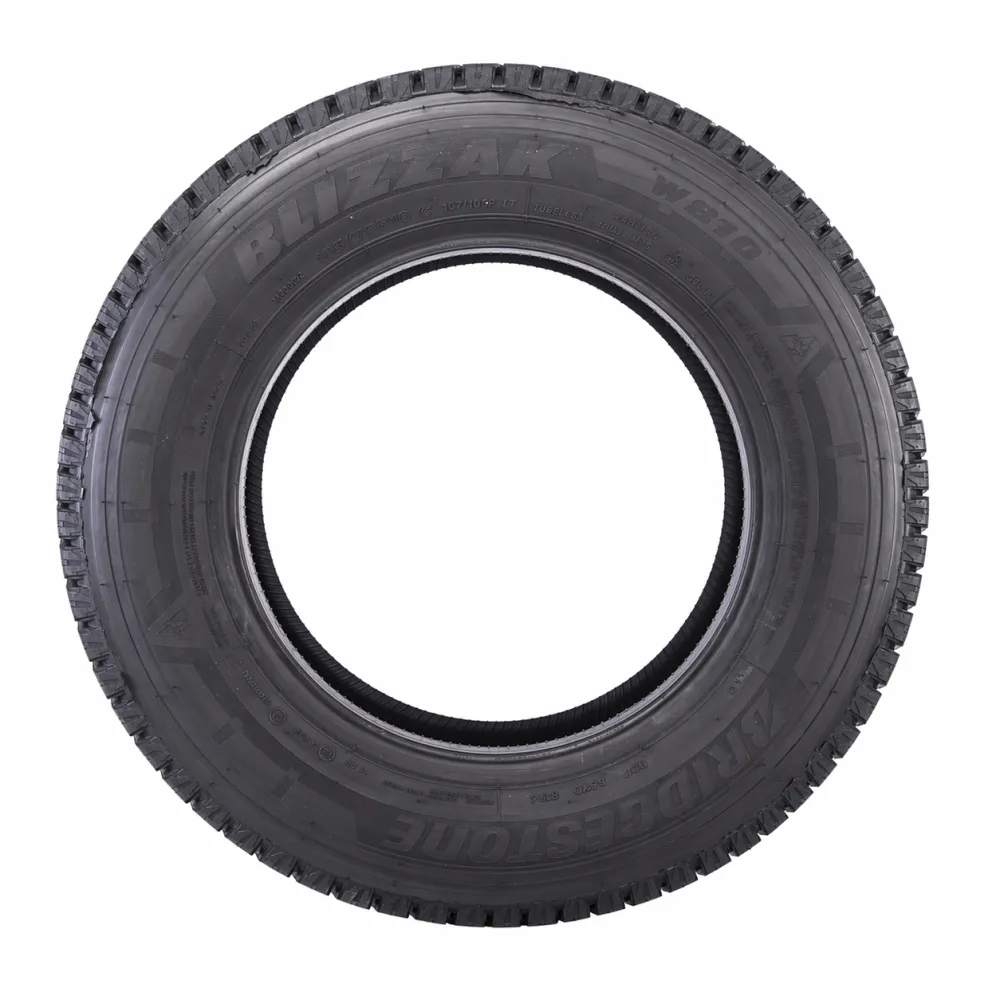 Bridgestone Blizzak W810 205/70 R15 106R - zdjęcie dodatkowe nr 4