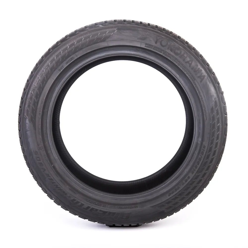 Yokohama BluEarth Winter V905 215/55 R16 97V - zdjęcie dodatkowe nr 4