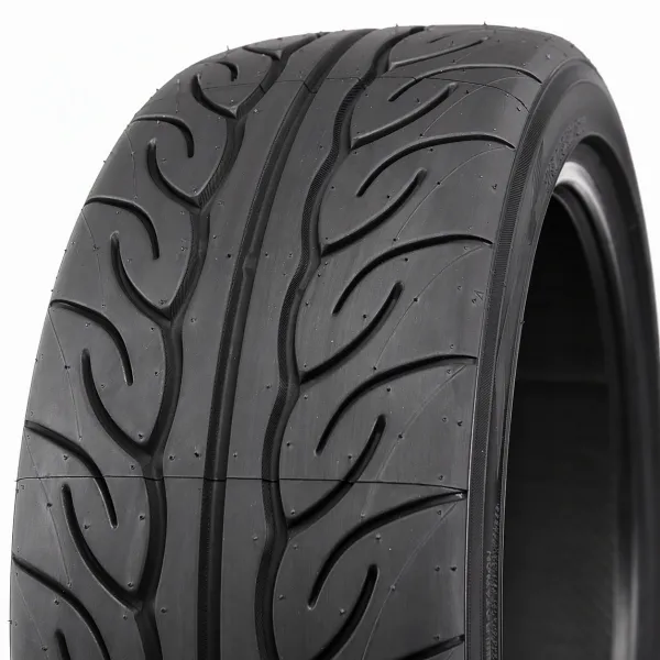 Yokohama Advan Neova AD08 RS 215/45 R17 87 W