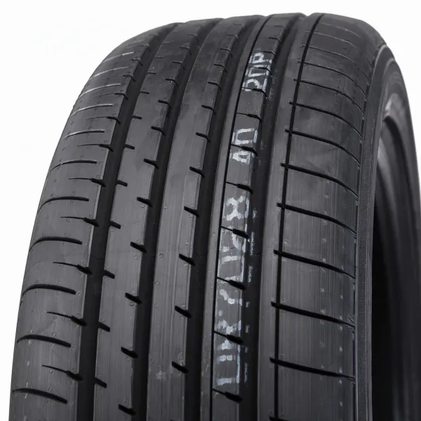 Yokohama BLUEARTH XT AE61 215/55 R18 99 V 2025