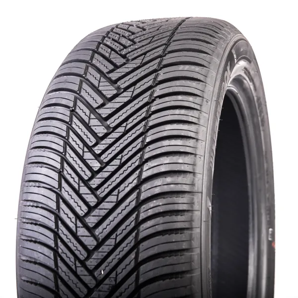 Kinergy 4S2 H750 225/50 R17 98 V