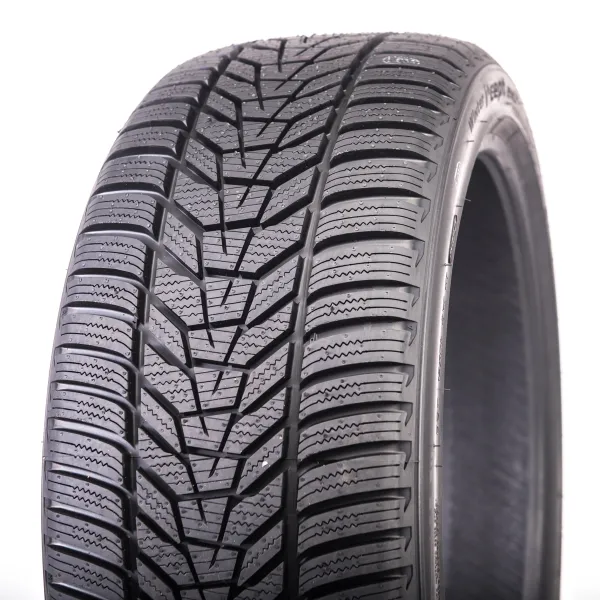 Winter i*cept evo3 W330 225/40 R18 92 V