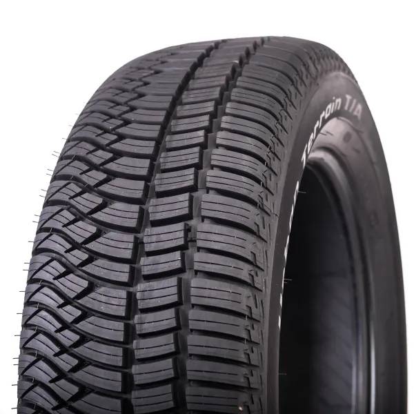 Urban Terrain T/A 235/60 R18 107 V