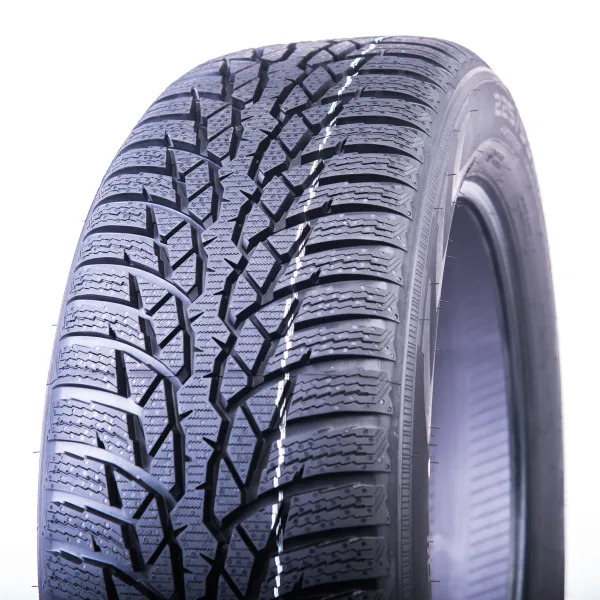 WR D4 225/55 R17 97 H