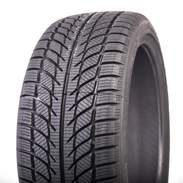 SW608 225/40 R18 92 V