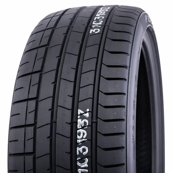 Pirelli P-Zero PZ4 285/45 R22 114 Y