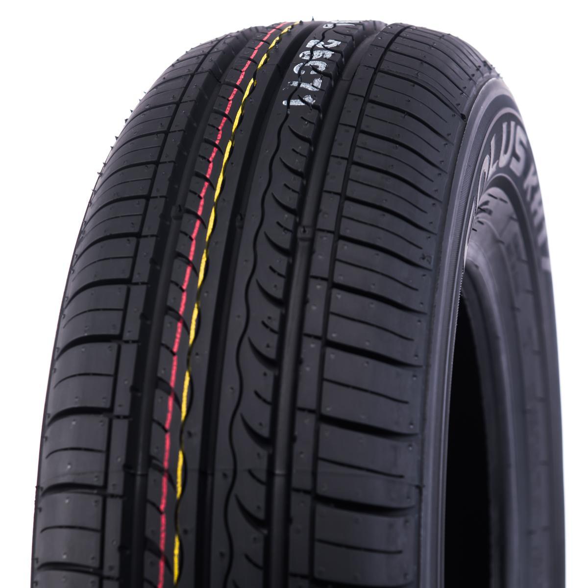 Kumho SOLUS KH17 225/60 R15 96W