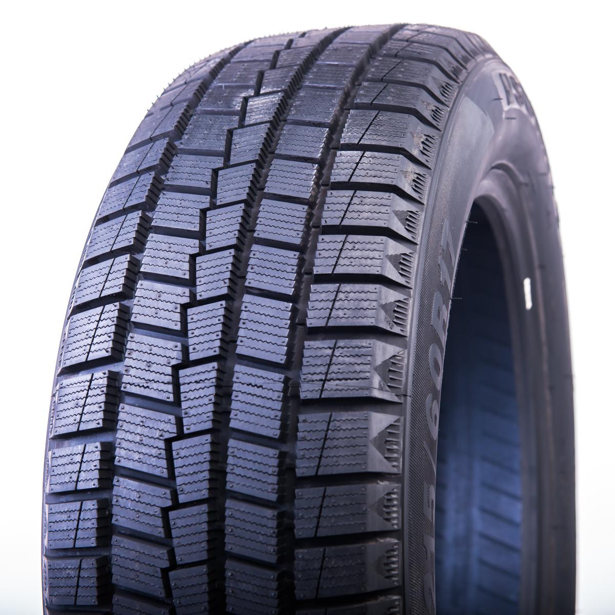 Sunny NW312 215/70 R16 100Q