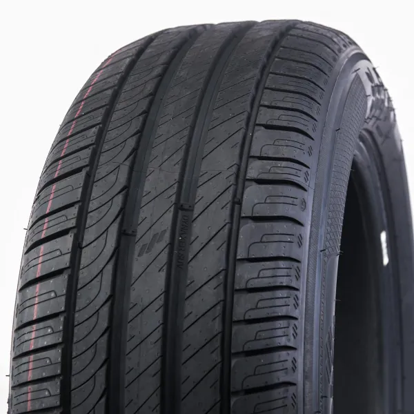 Dynaxer SUV 215/70 R16 100 H
