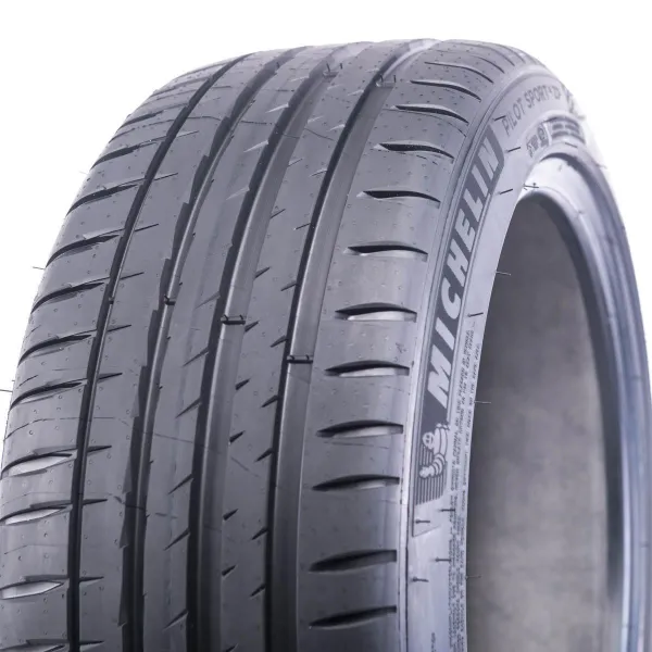 Pilot Sport 4 245/40 R20 99 Y